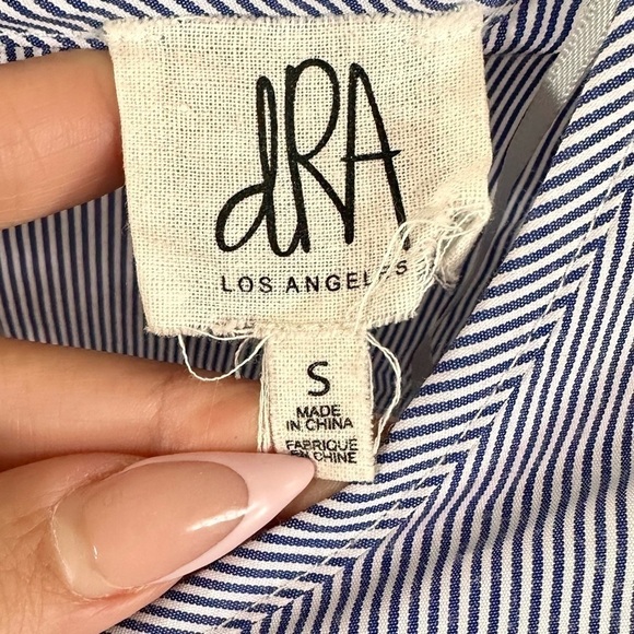 Anthropologie DRA Los Angeles blue and white striped oversized flutter sleeves - Picture 2 of 8